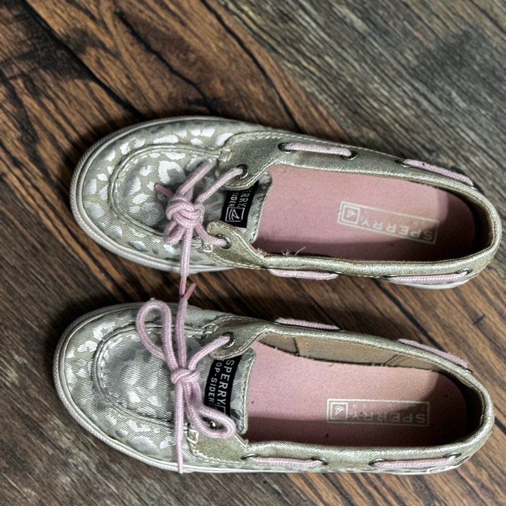 Sperry​​​​ - Picture 3 of 7
